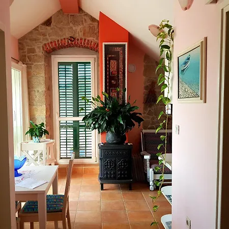 Silvia Apartment