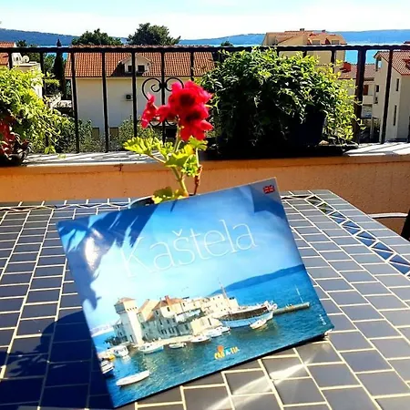 Apartment Silvia *